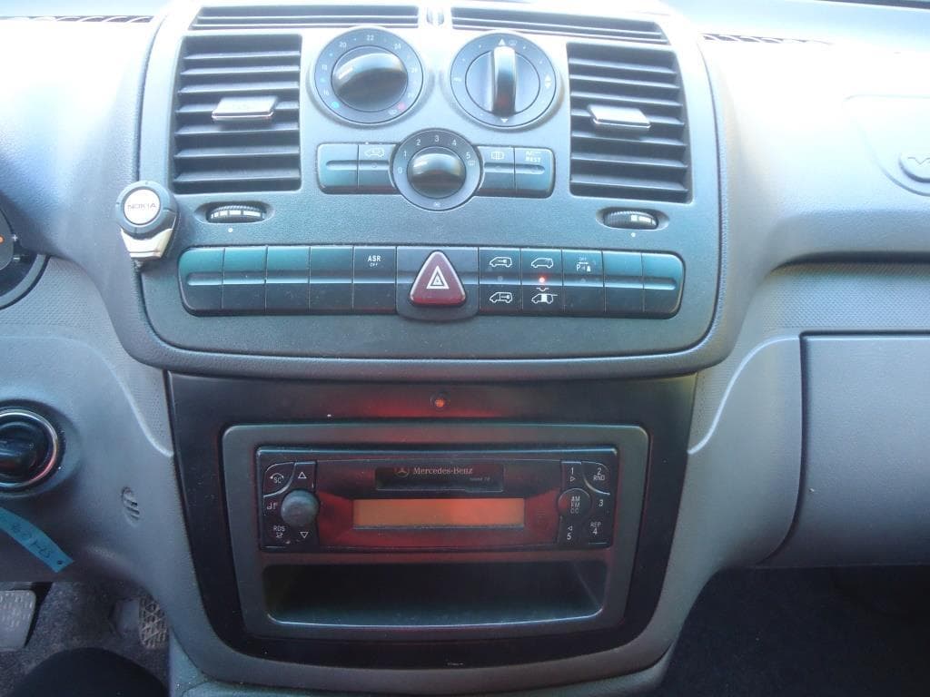 Mercedes-Benz Vito 111 CDI — imagem 11