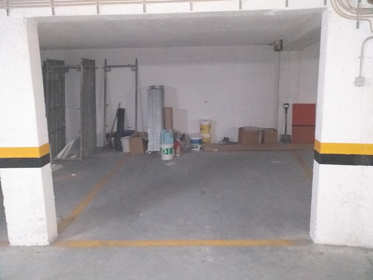 1/2 de Lugar de Garagem · Aveiro — imagem 3