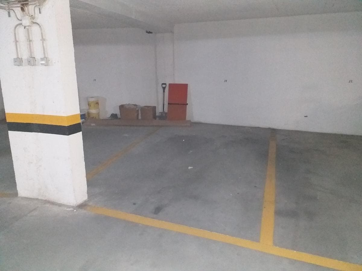 1/2 de  Lugar de Garagem · Aveiro — imagen 3