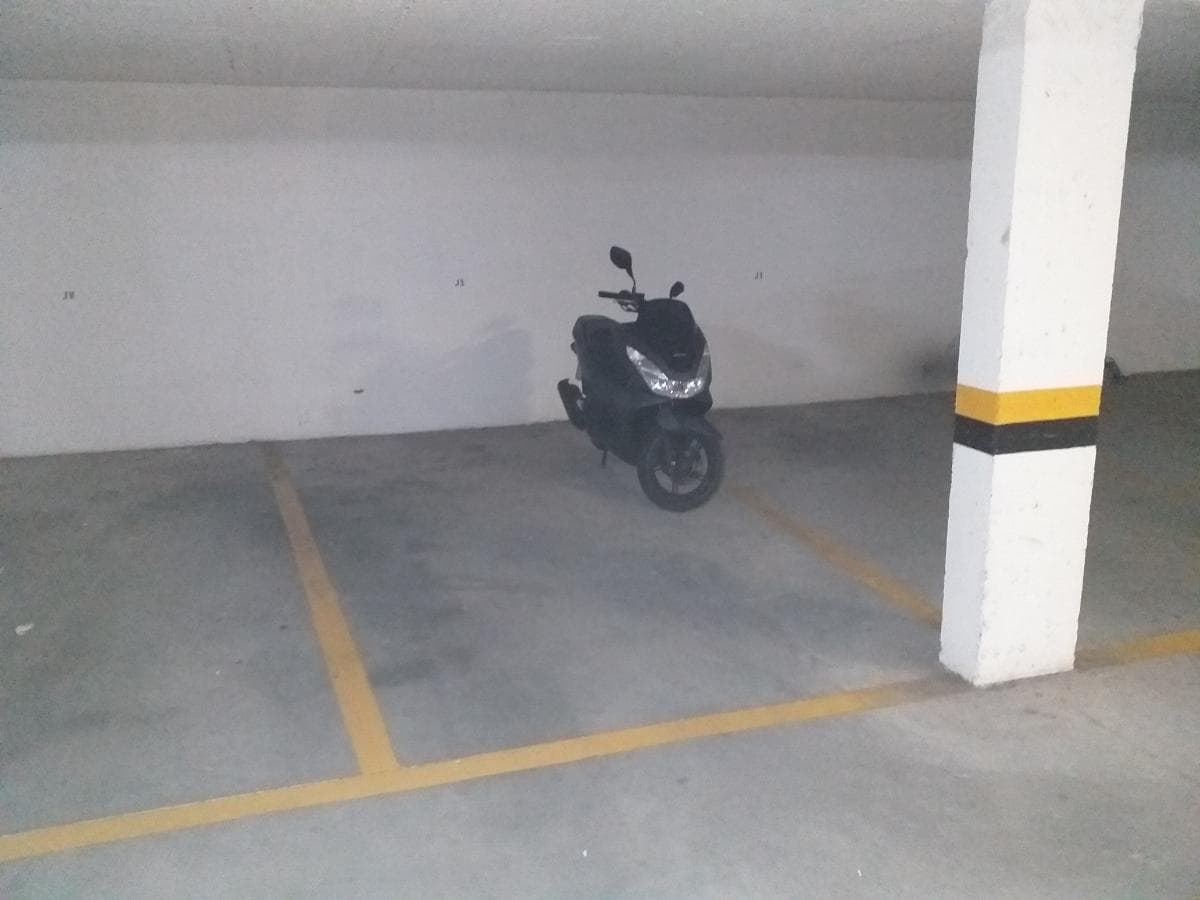 1/2 de  Lugar de Garagem · Aveiro — image 3