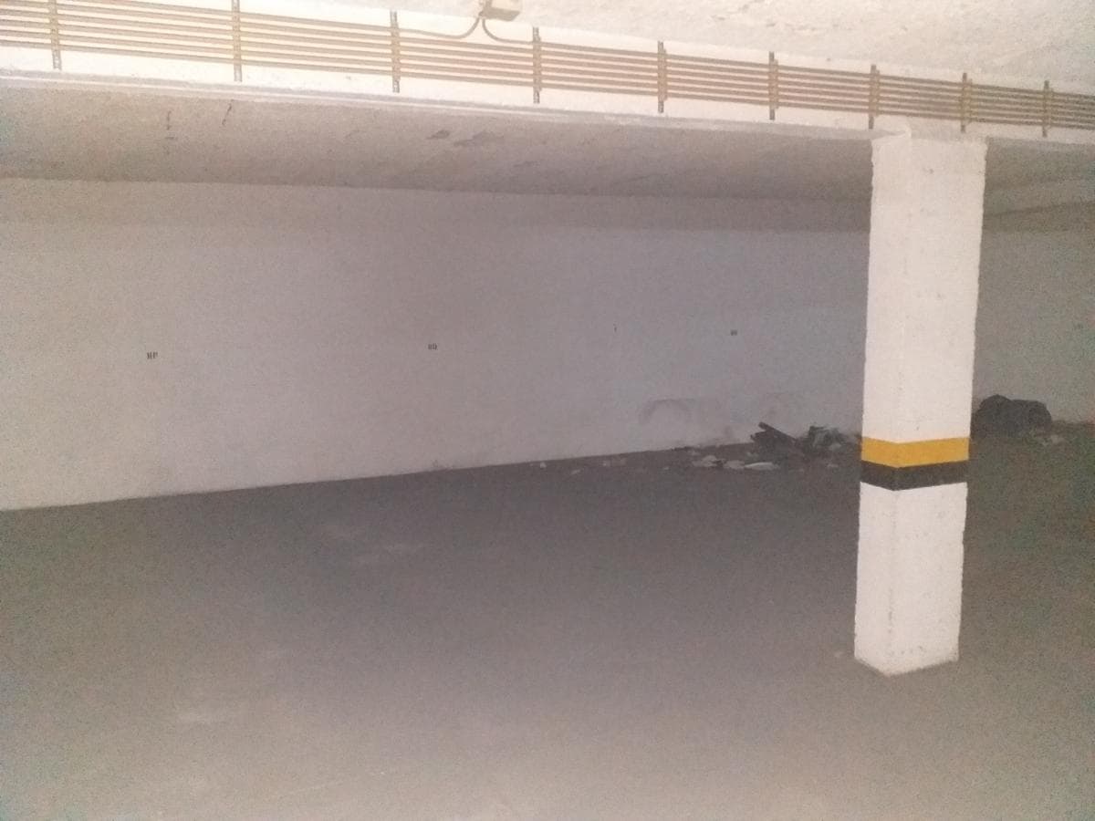 1/2 de Lugar de Garagem · Aveiro — imagem 2