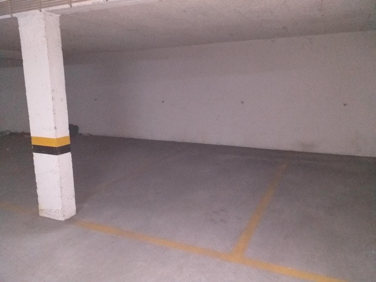 1/2 de Plaza de Garaje · Aveiro — imagen 2