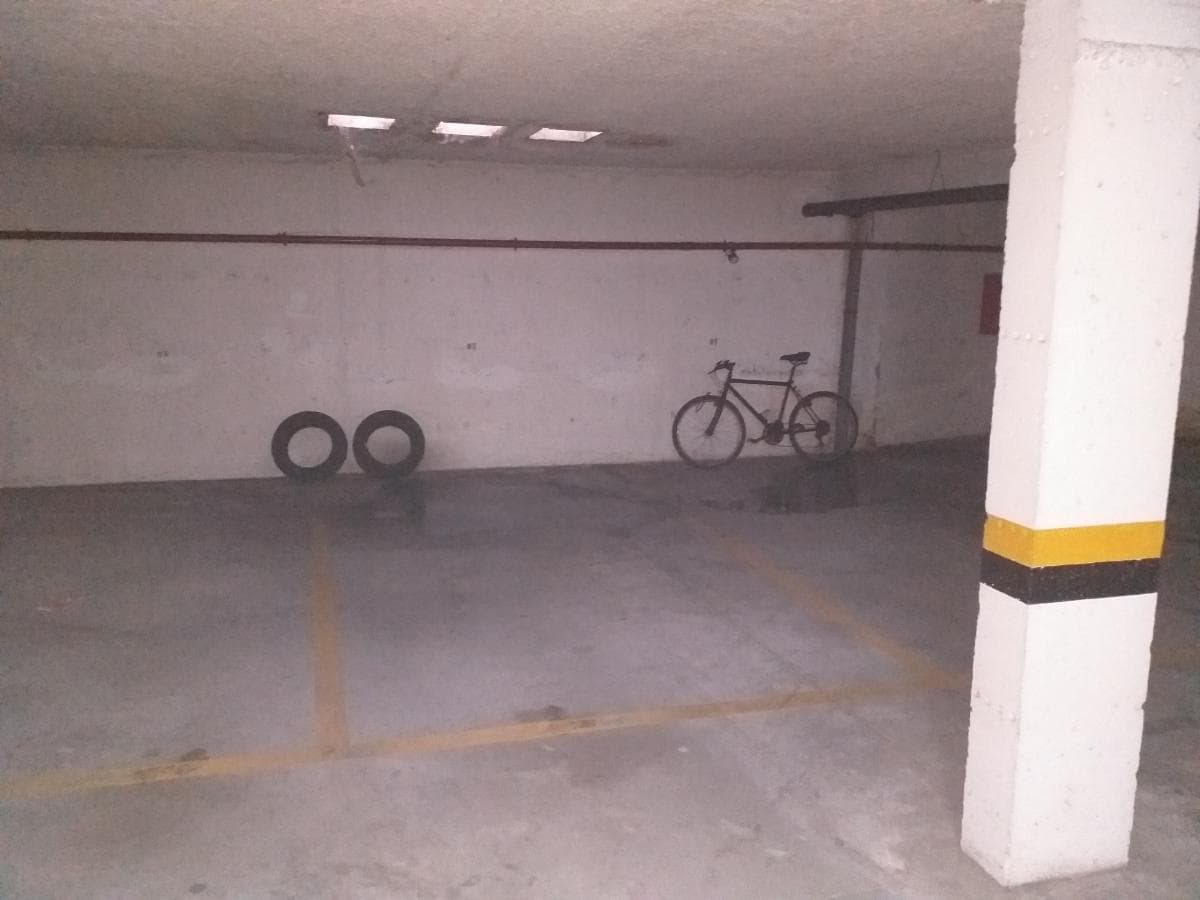 1/2 de Lugar de Garagem · Aveiro — imagem 2
