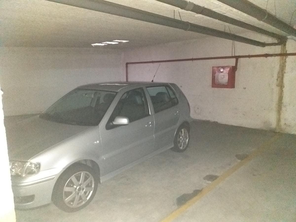 1/2 de Plaza de Garaje · Aveiro — imagen 2