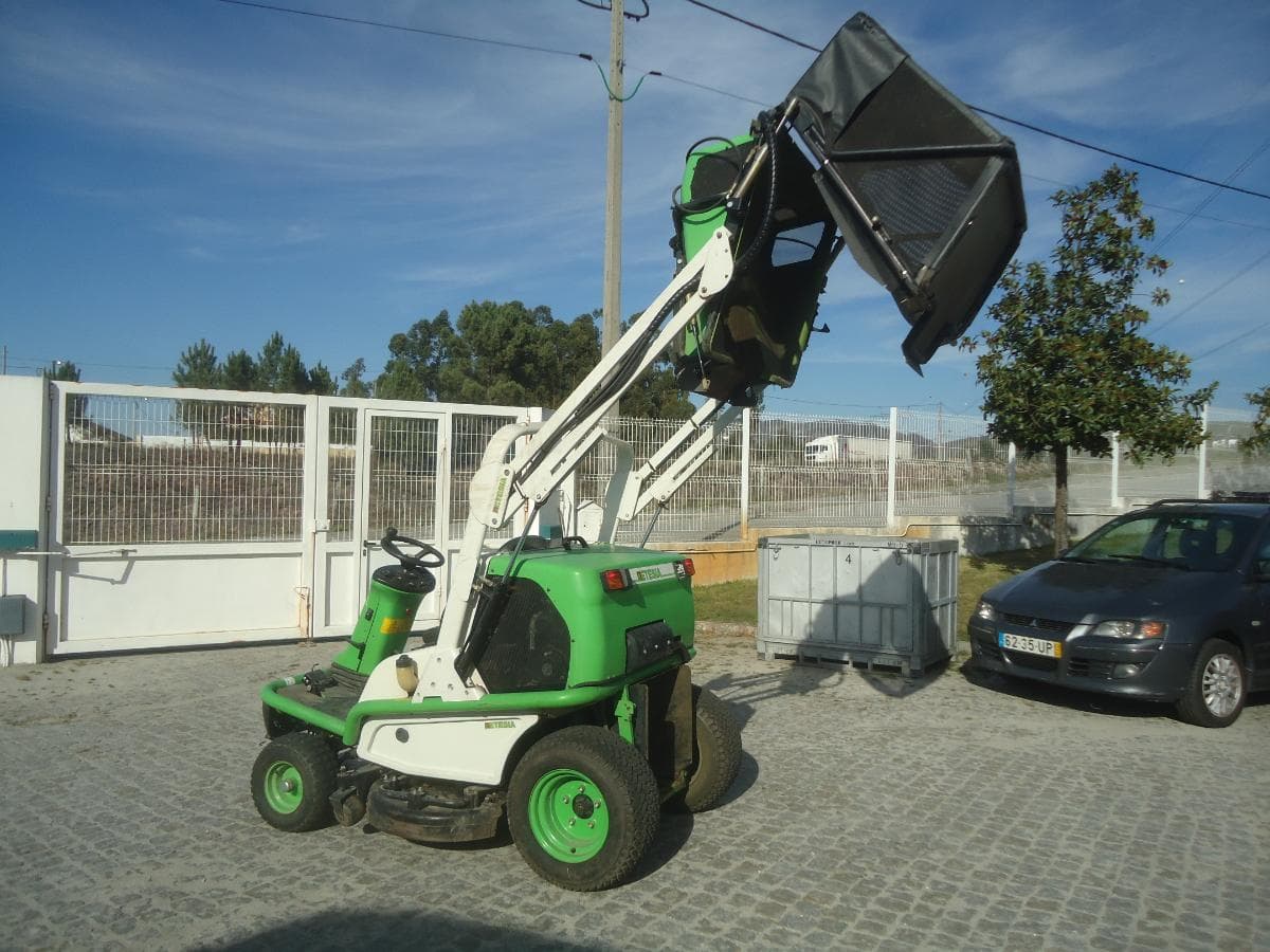 Veículo corta relva Etesia — imagem 8
