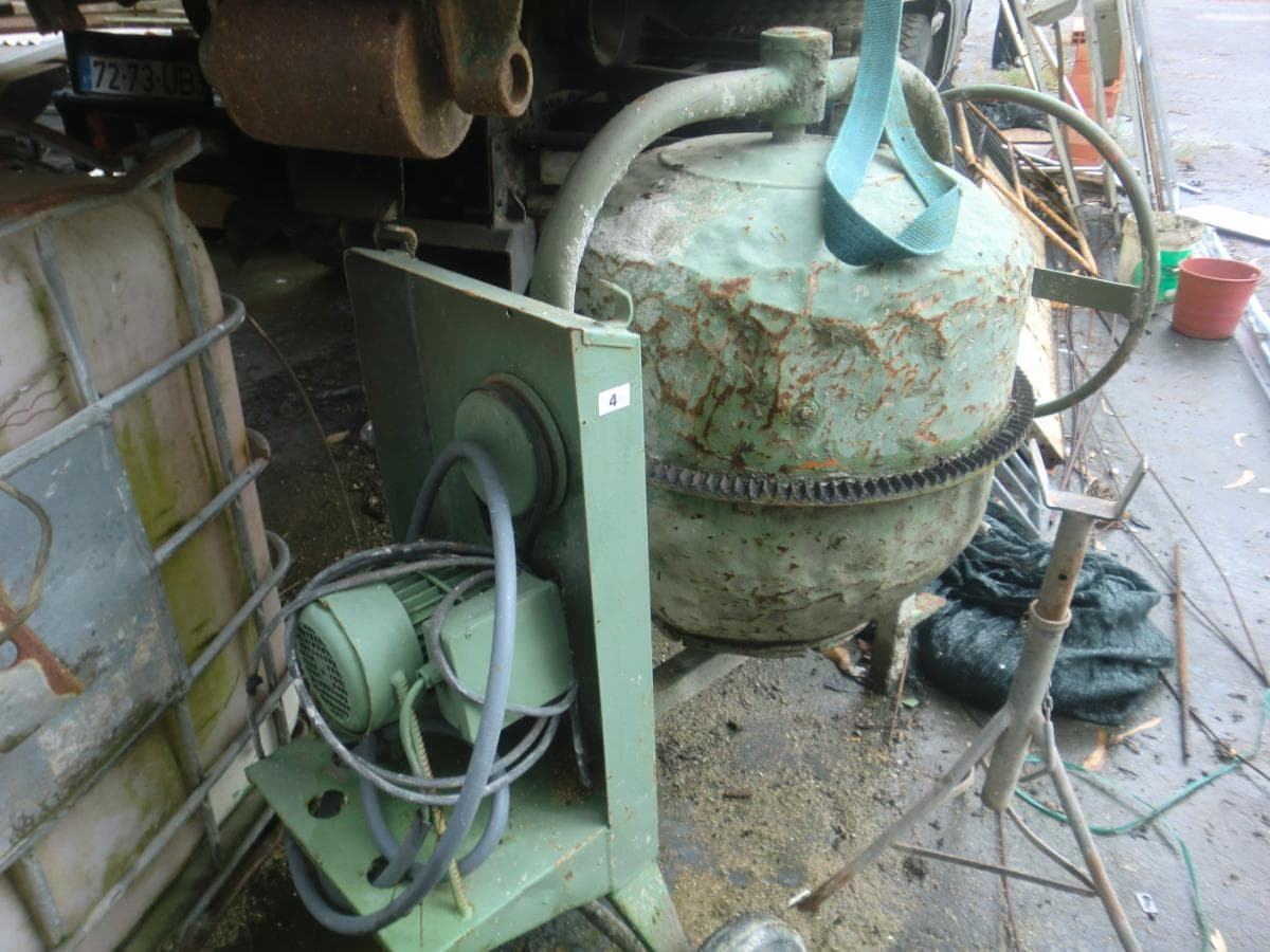 Retroescavadora +  Compressor  + Dumper  + Betoneira monofásica — imagem 8