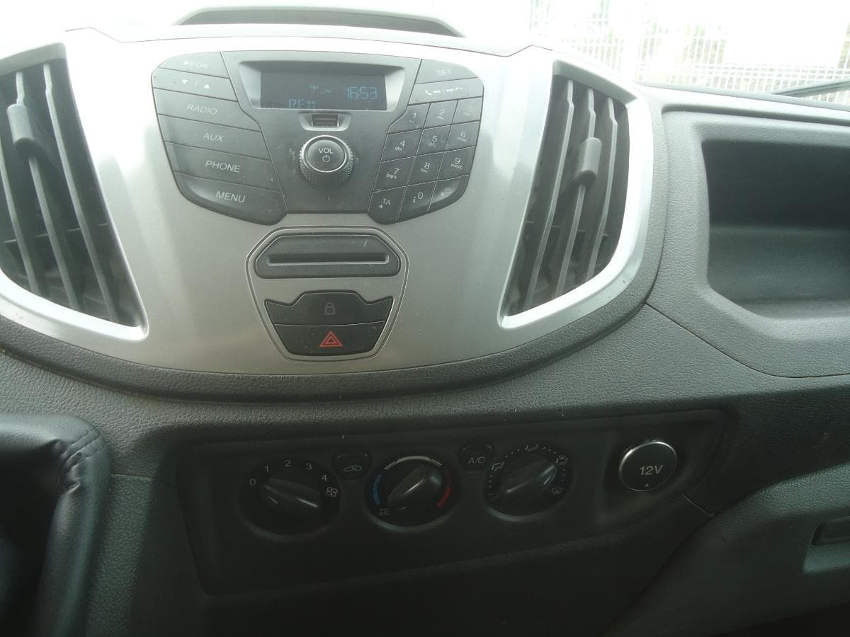Ford Transit 2.2 TDCI — image 11