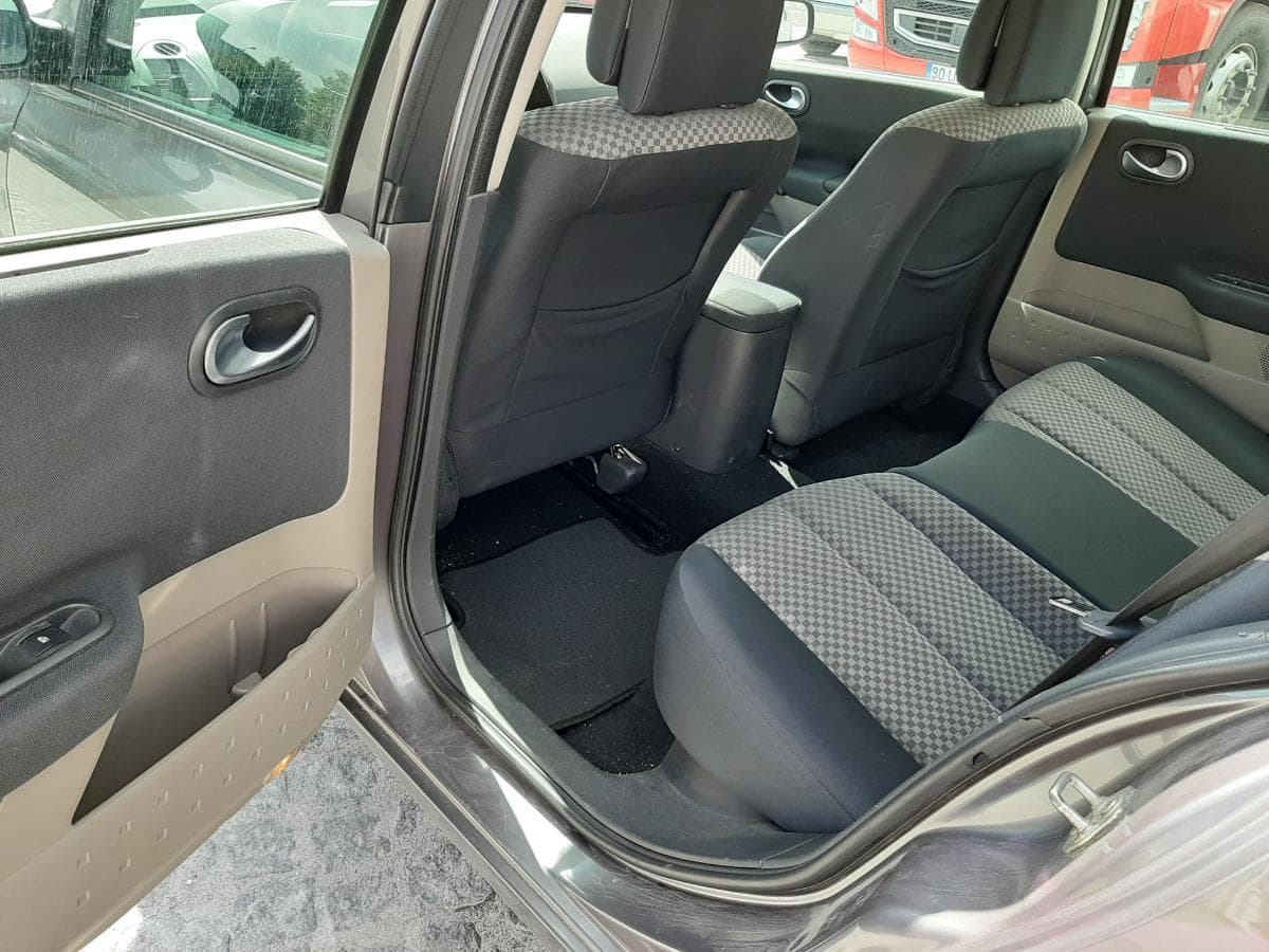 Renault Megane 1.5 DCI — imagem 8