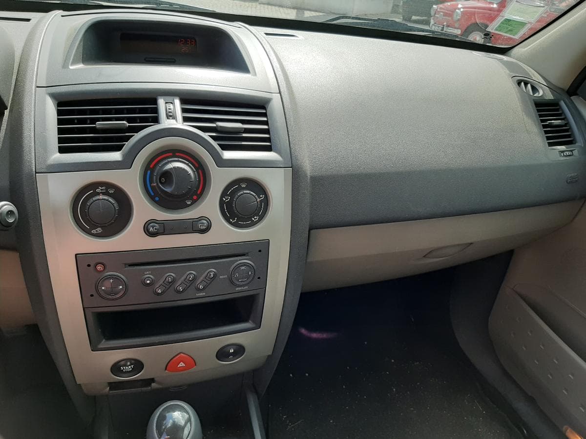 Renault Megane 1.5 DCI — imagem 10