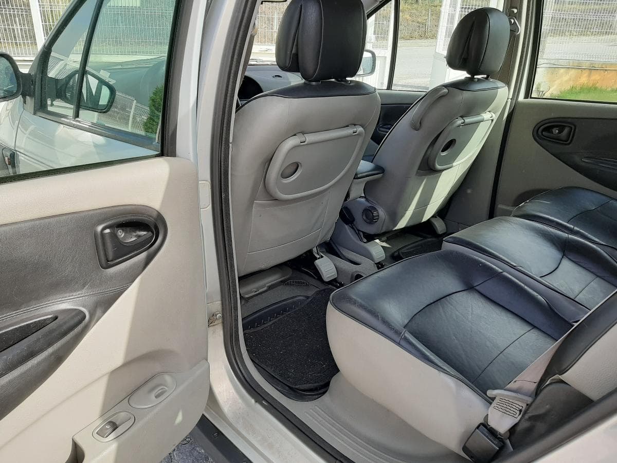Renault Megane Scenic 1.9 DCI RX4 — imagen 15