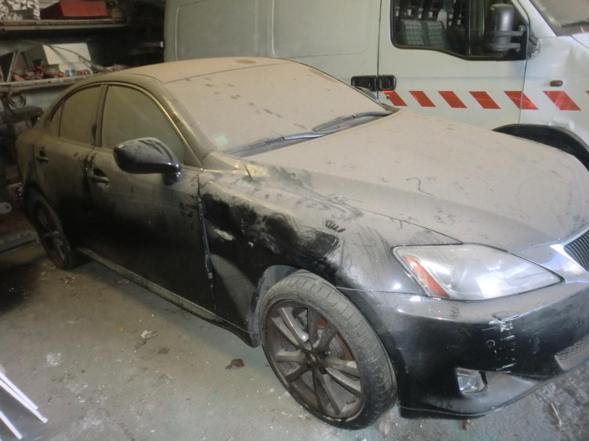 LEXUS — image 2