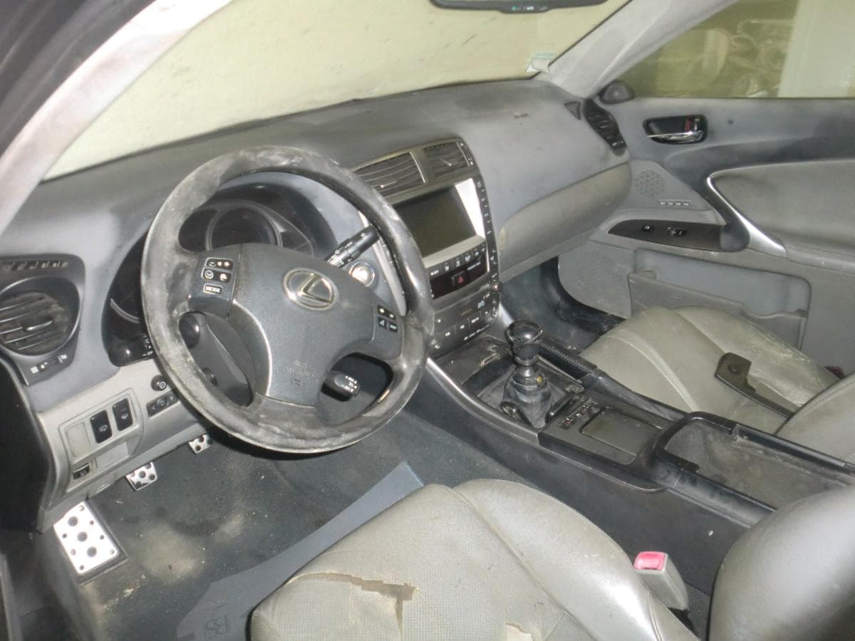 LEXUS — image 5