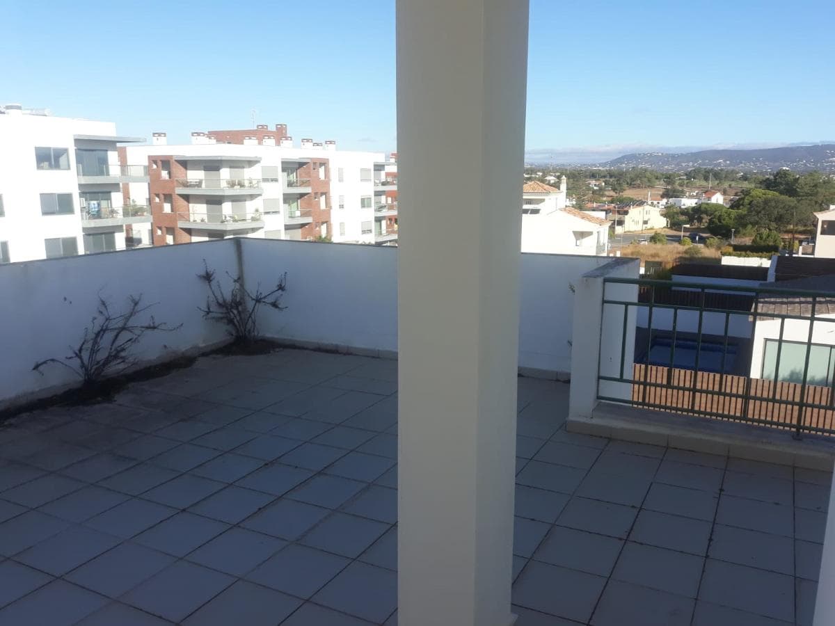Moradia V3 · Faro — image 4