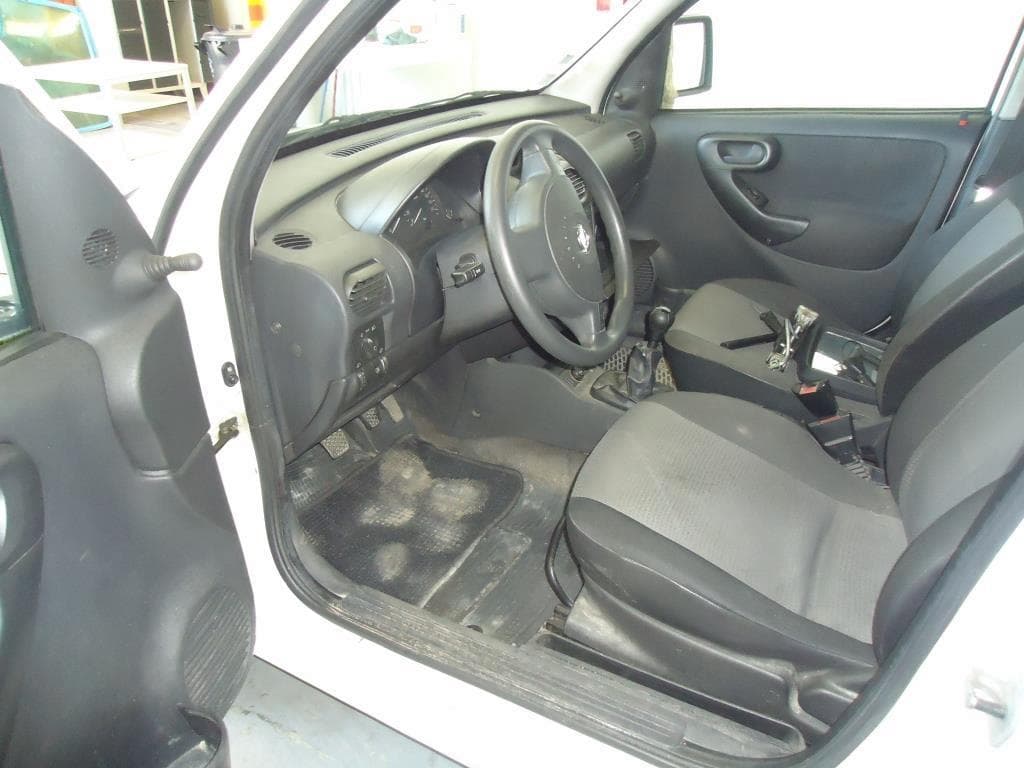 Veículo ligeiro de mercadorias da marca "OPEL", matrícula 45-DF-12, do ano de 2007.Nota: Motor desmontado — imagen 7