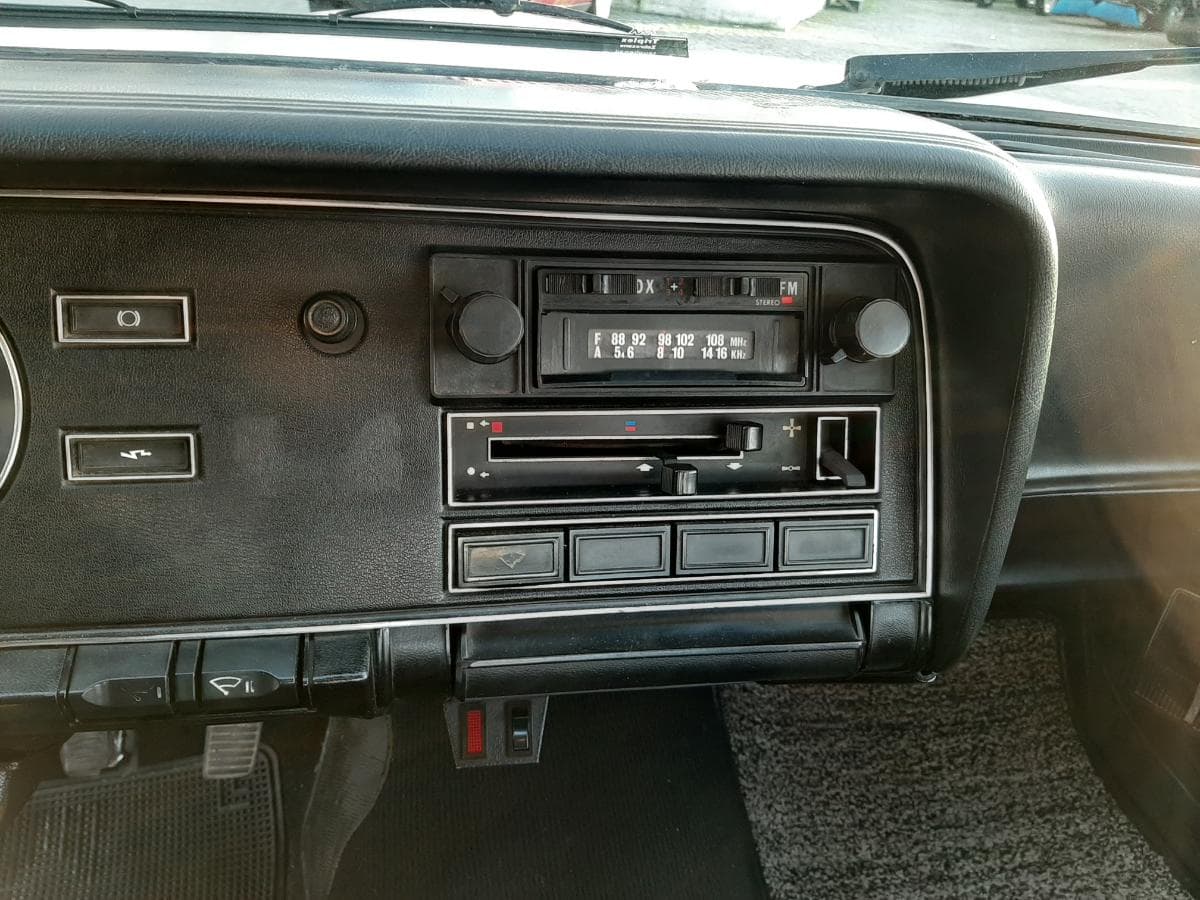 Ford Capri MK2 — image 12