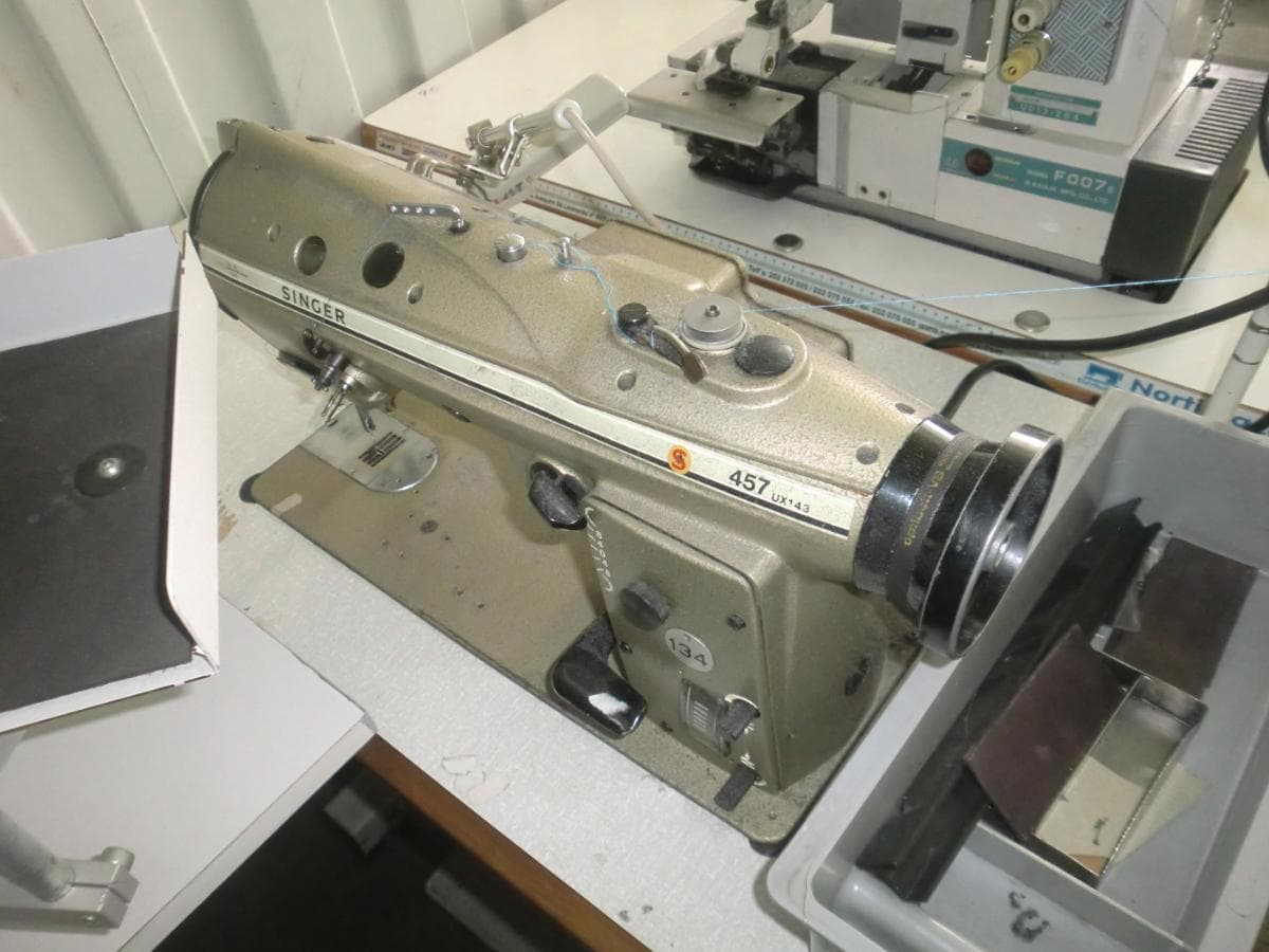 Maq. Indústria Têxtil · Material Informático · Mobiliário — image 3