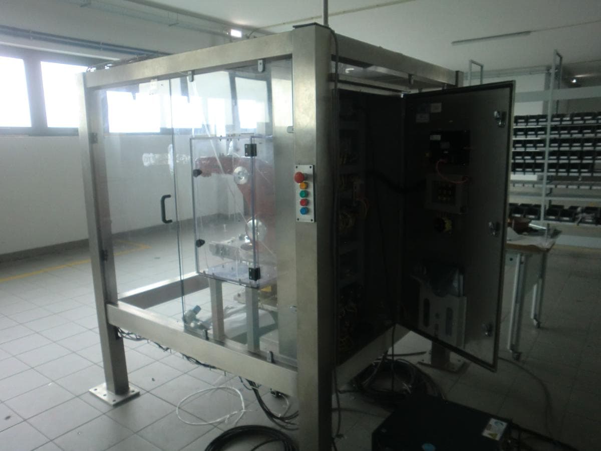 Célula com robot — imagem 6