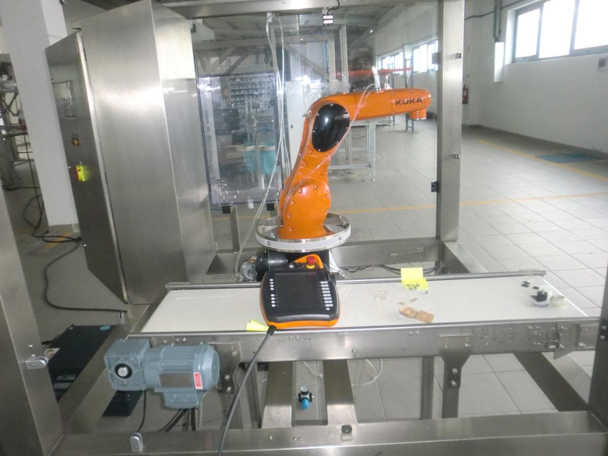 Célula com robot — imagem 9