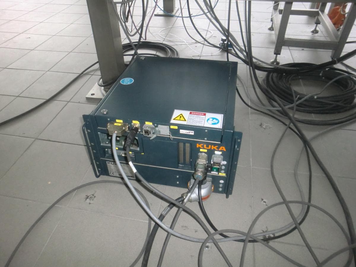 Célula com robot — imagem 8