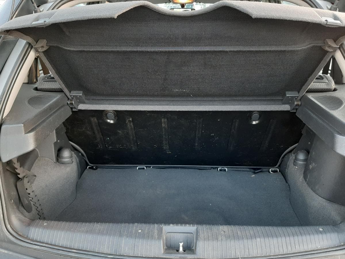 Opel Corsa 1.2 · Ano 2003 — imagem 15