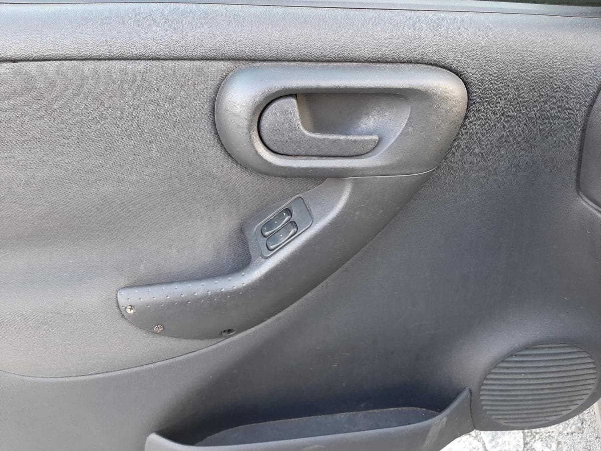 Opel Corsa 1.2 · Ano 2003 — imagem 9