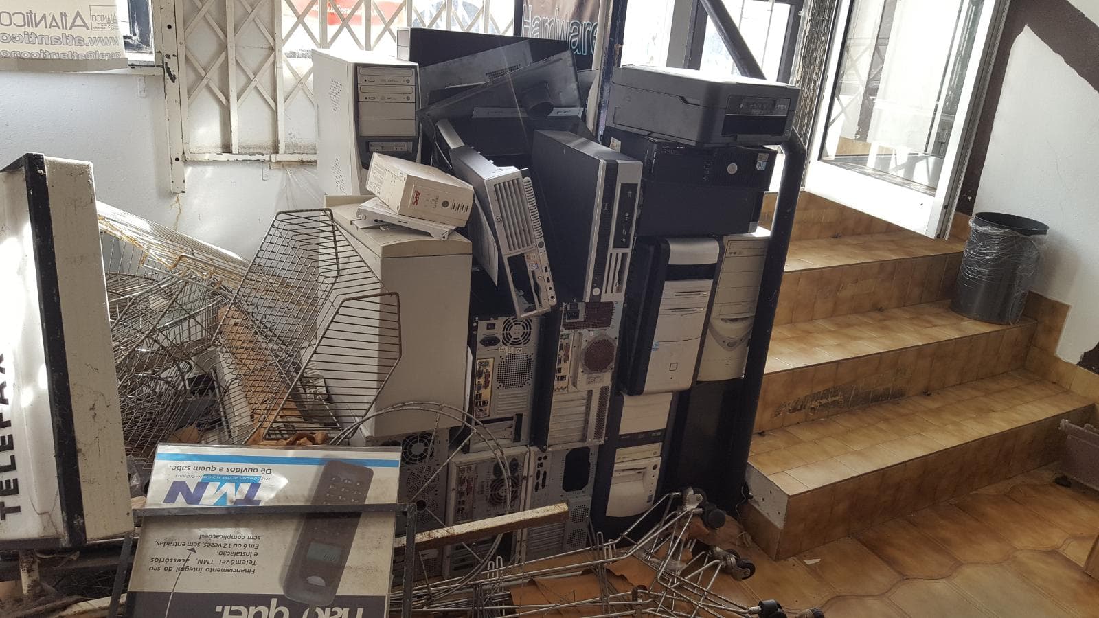 Mobiliario de oficina — imagen 26