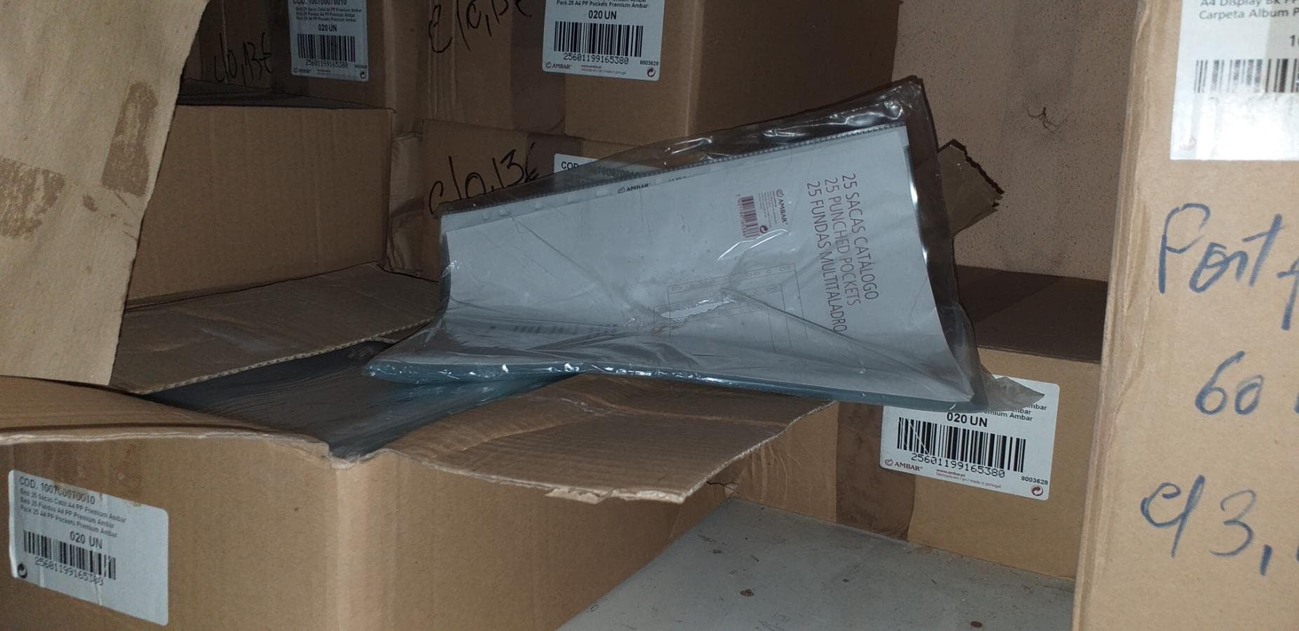 Material e Mobiliário de Escritório — imagen 11