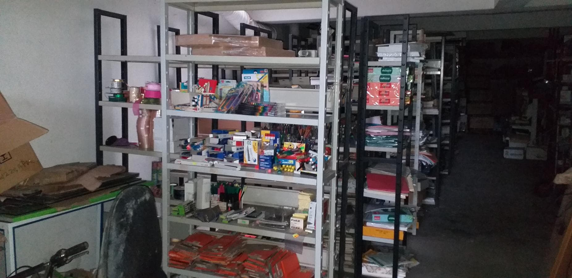 Mobiliário e Material de Escritório