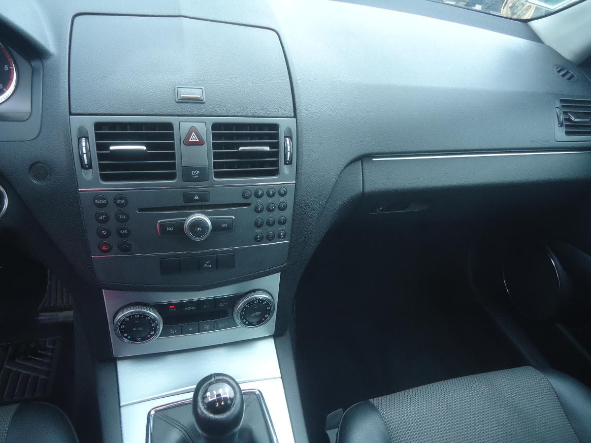 Mercedes-Benz C 250 CDI — imagem 12