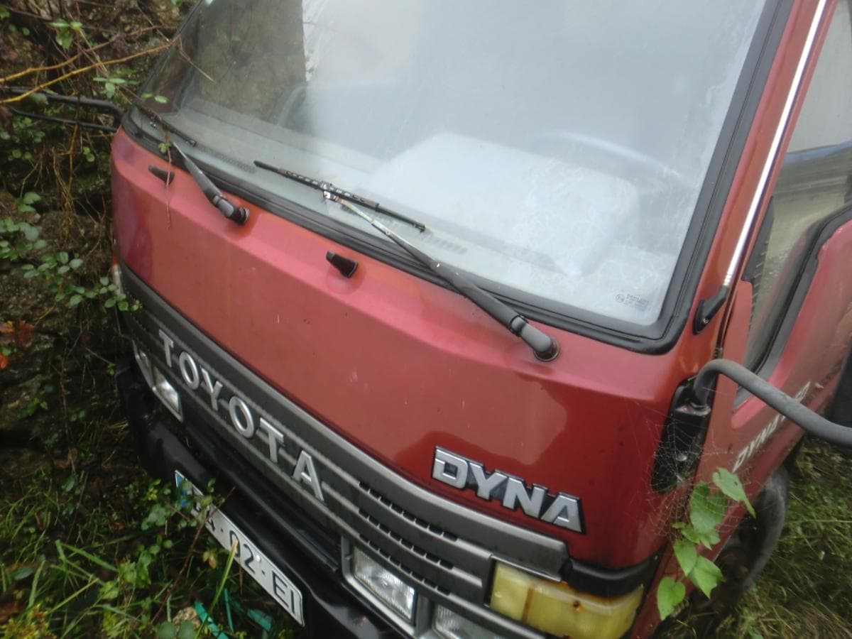 TOYOTA DYNA — imagem 2