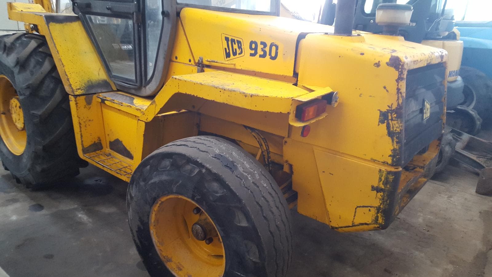 Empilhador da marca "JCB" · — imagem 5