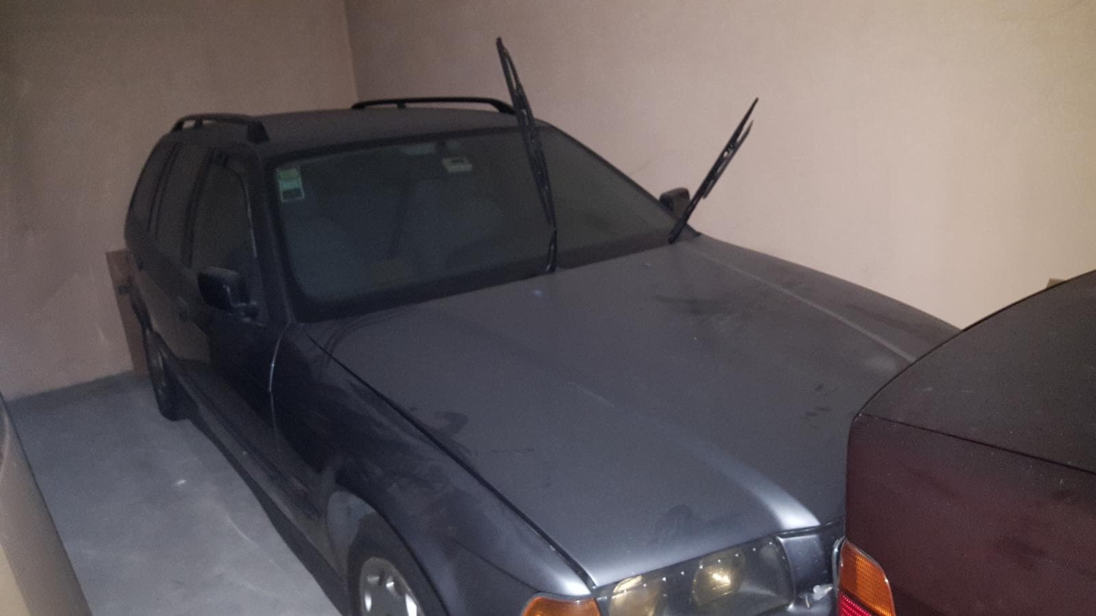 BMW 318 Touring — imagen 1