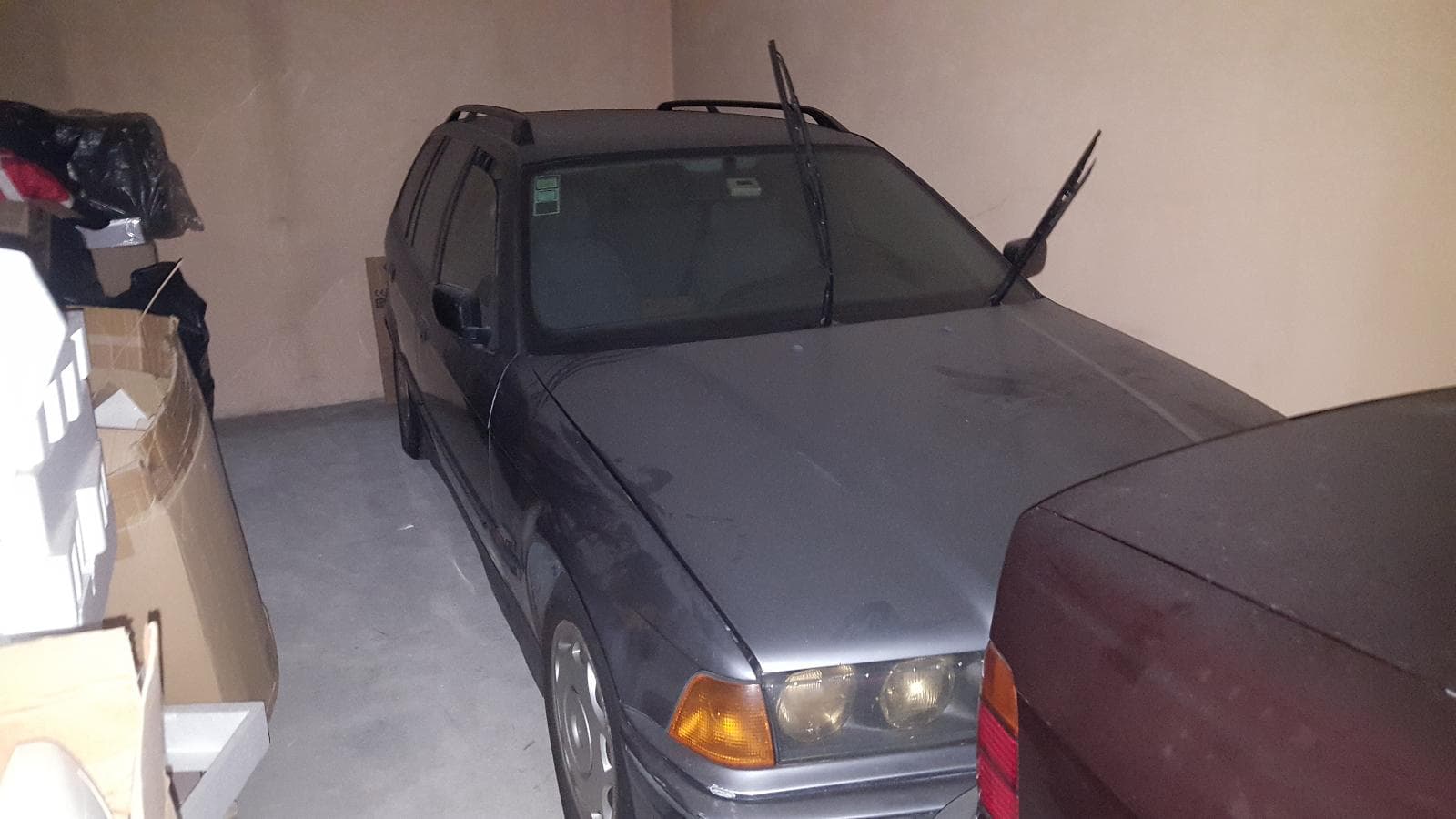 BMW 318 Touring — imagen 2