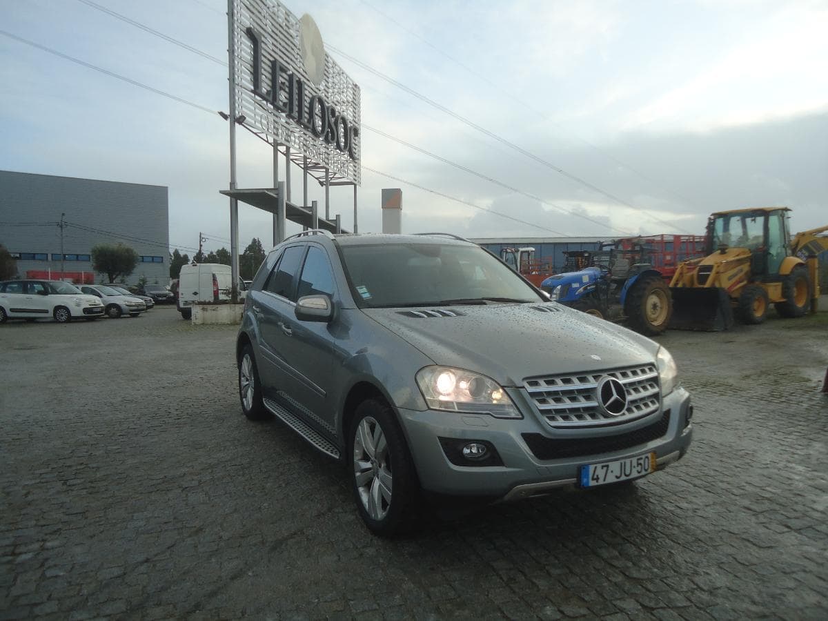 Mercedes-Benz ML 350 CDi 4 Matic — imagem 1