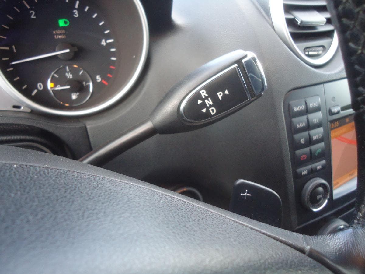Mercedes-Benz ML 350 CDi 4 Matic — imagem 12