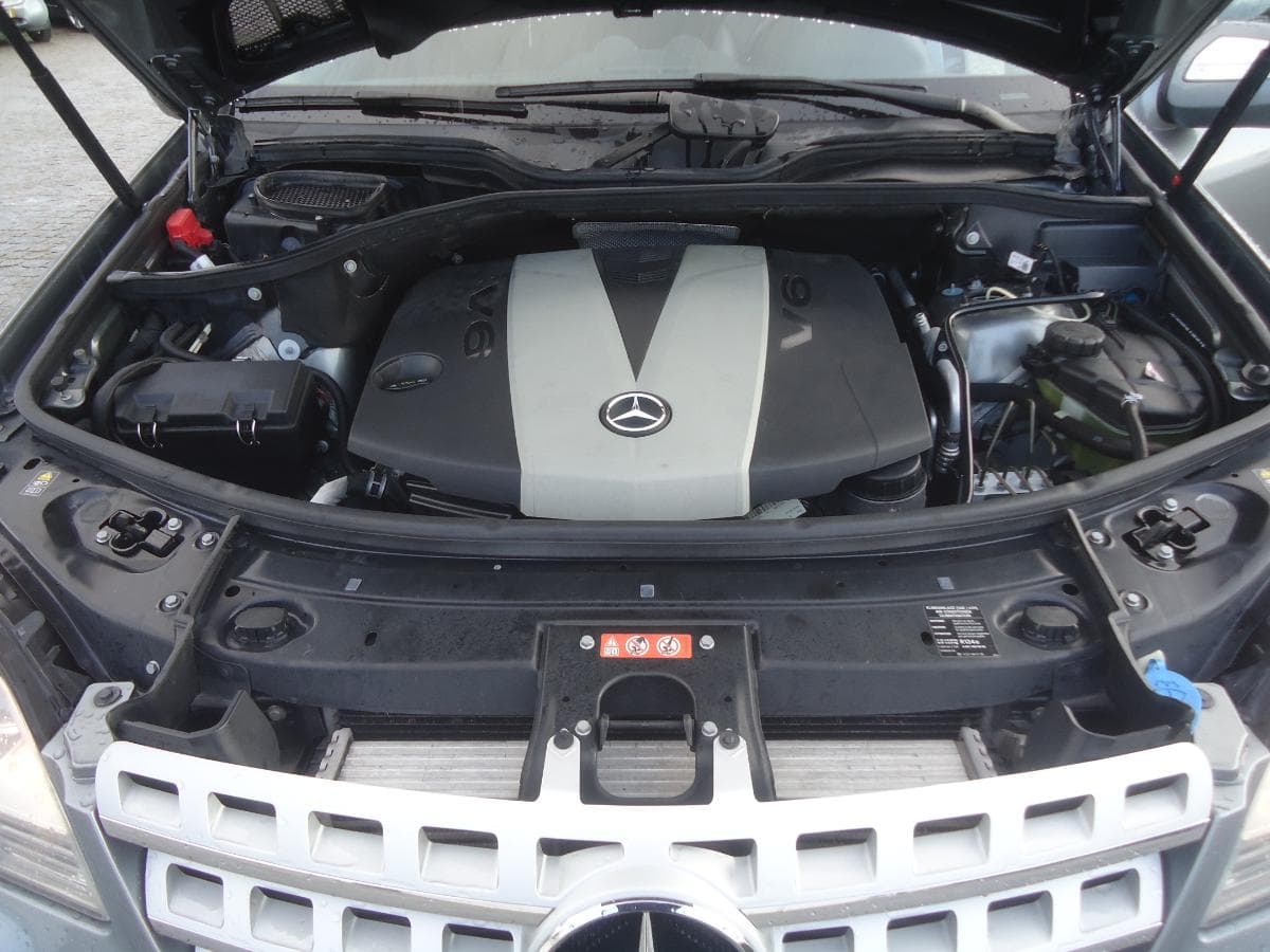 Mercedes-Benz ML 350 CDi 4 Matic — imagem 18