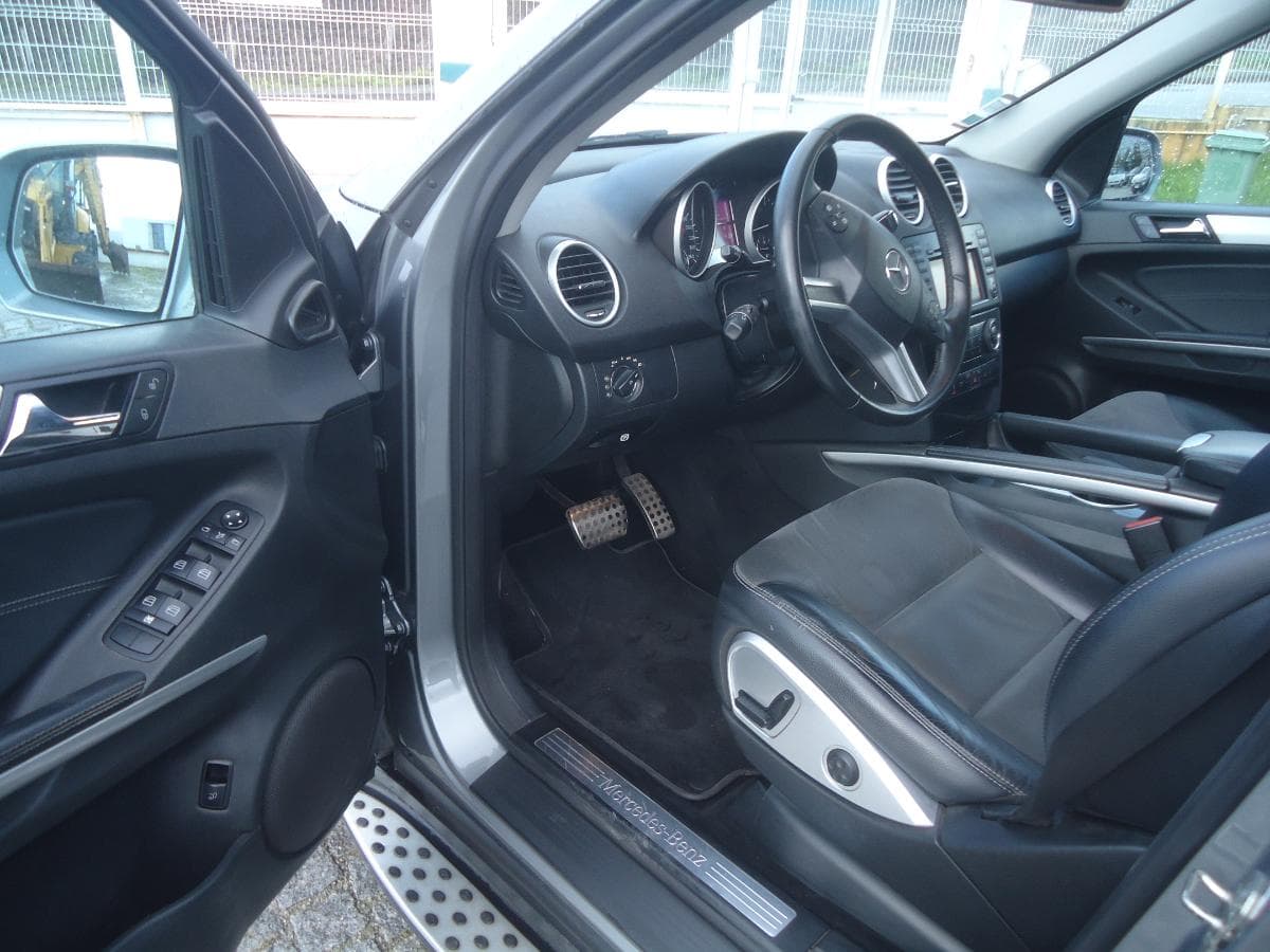 Mercedes-Benz ML 350 CDi 4 Matic — imagem 7