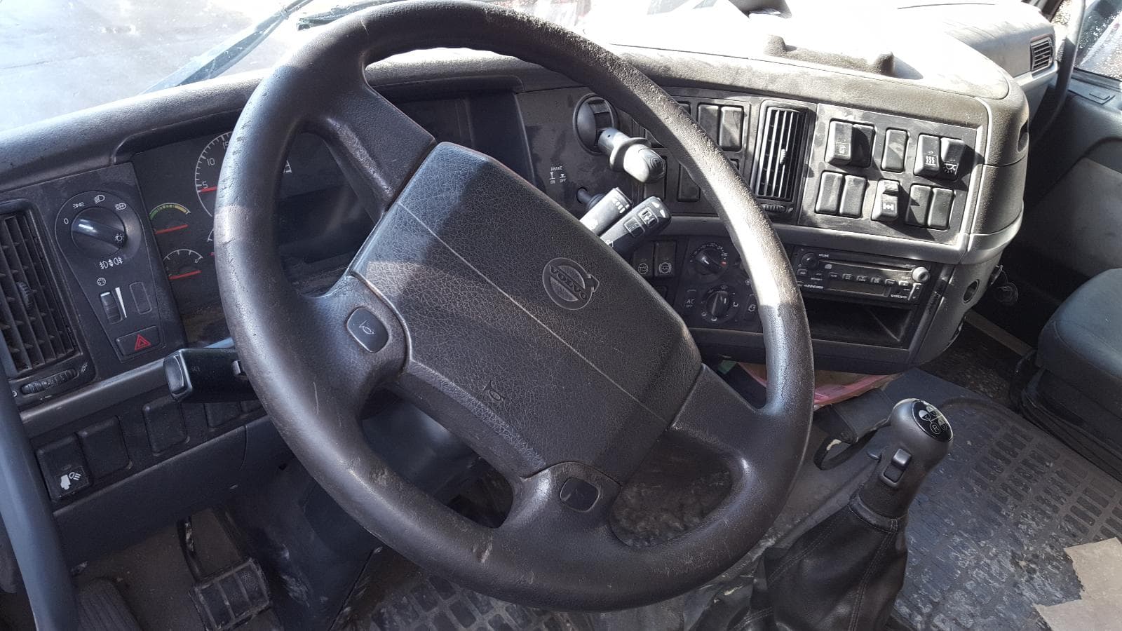 VOLVO FH12 — imagen 7
