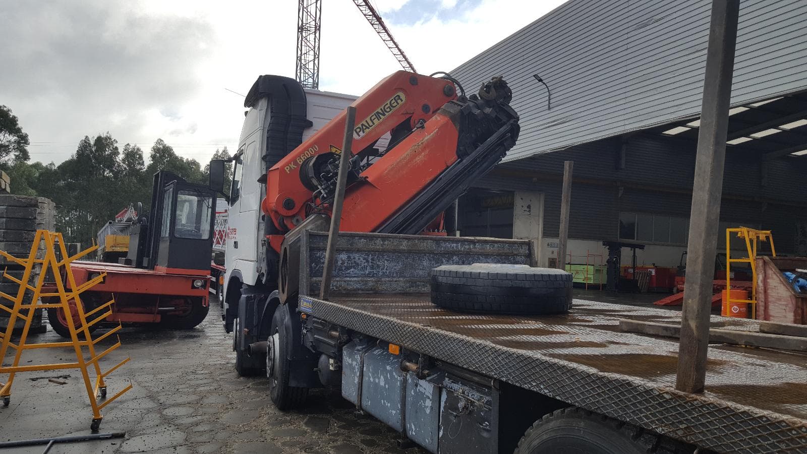 VOLVO FH12 — imagem 7