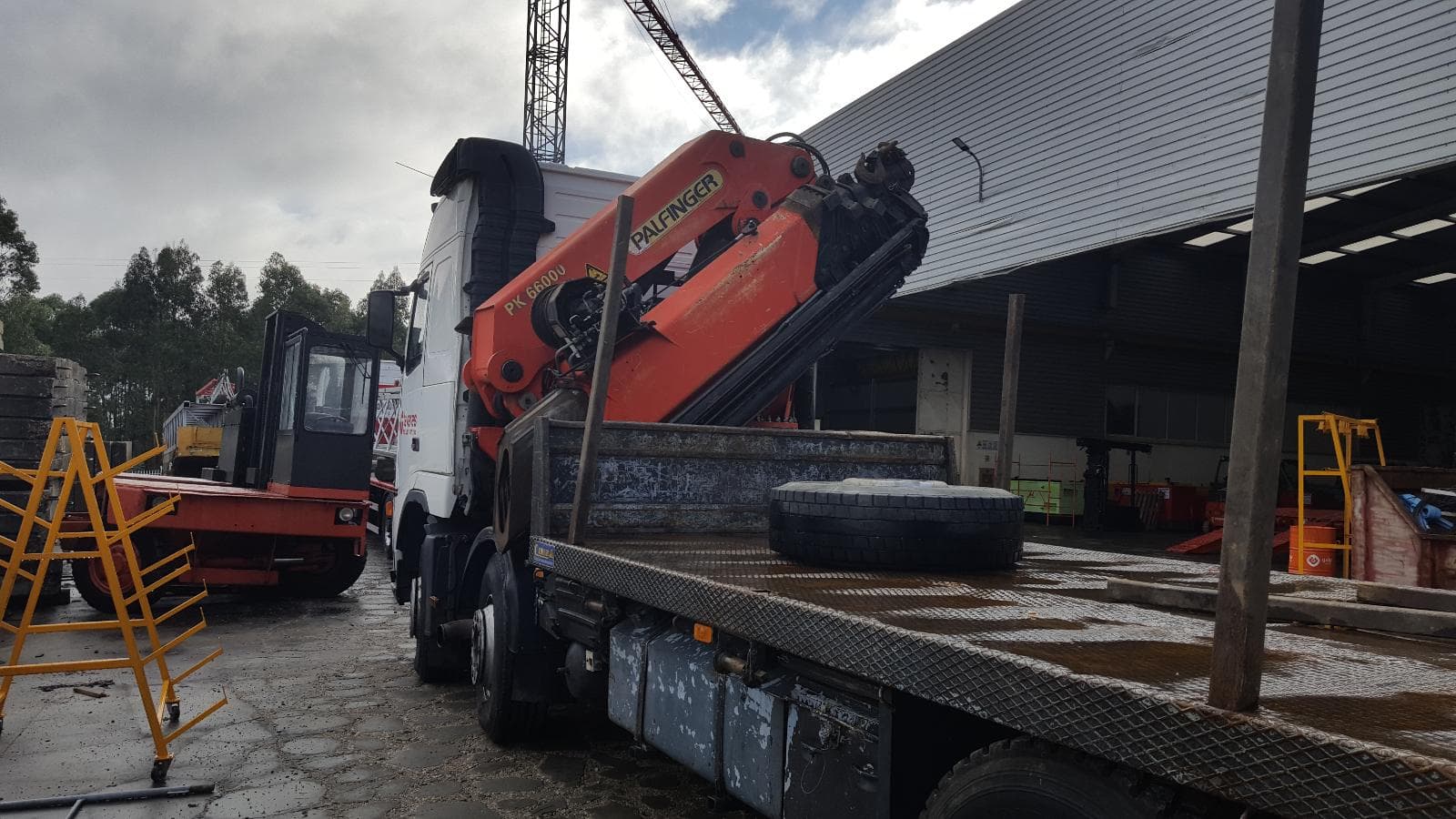 VOLVO FH12 — imagem 8