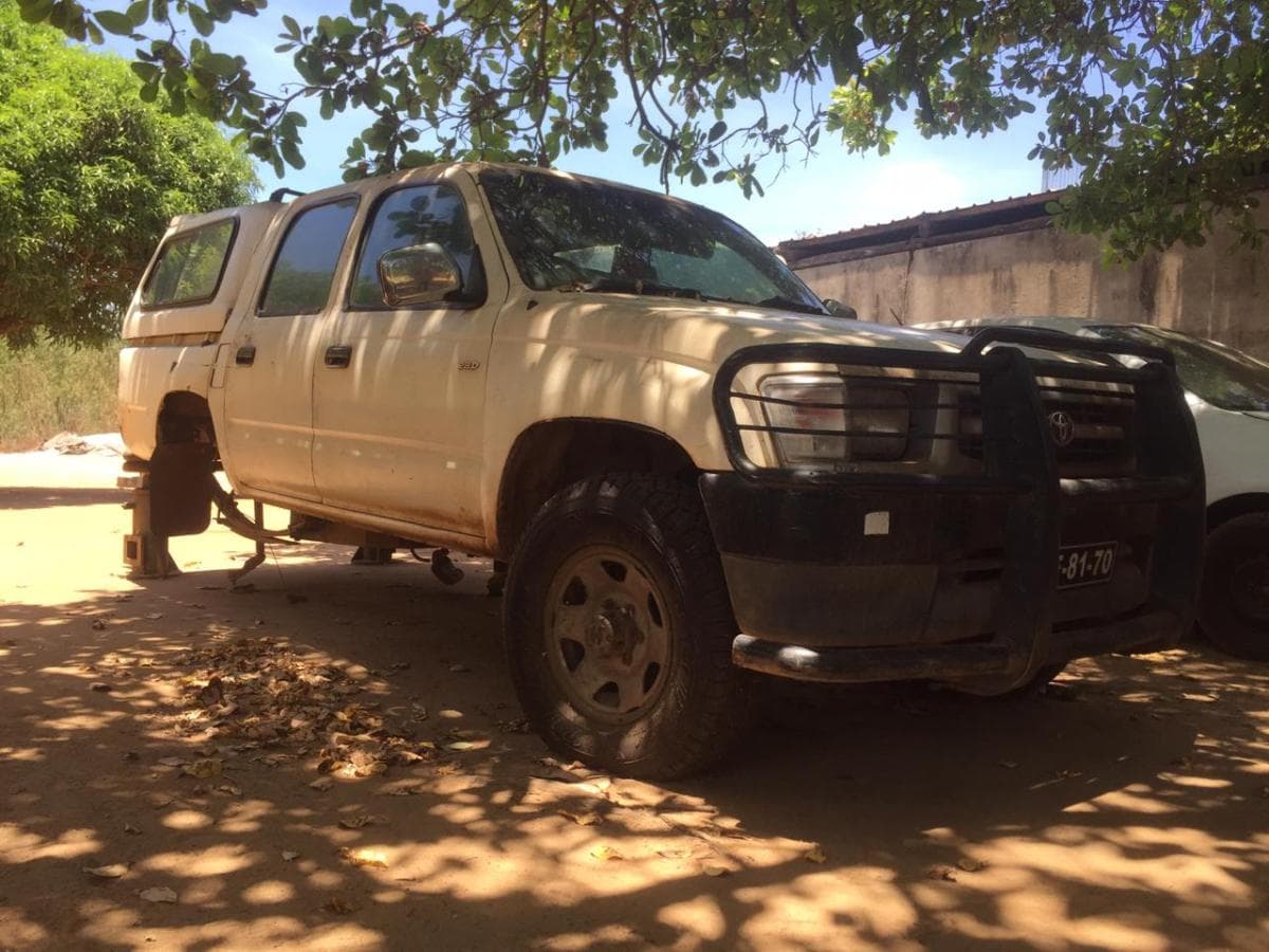 Toyota Hilux  · — imagem 4