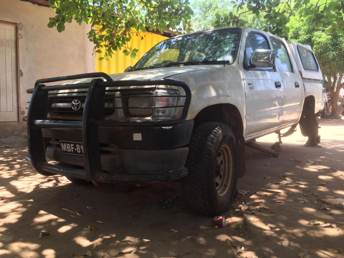 Toyota Hilux  · — imagem 2