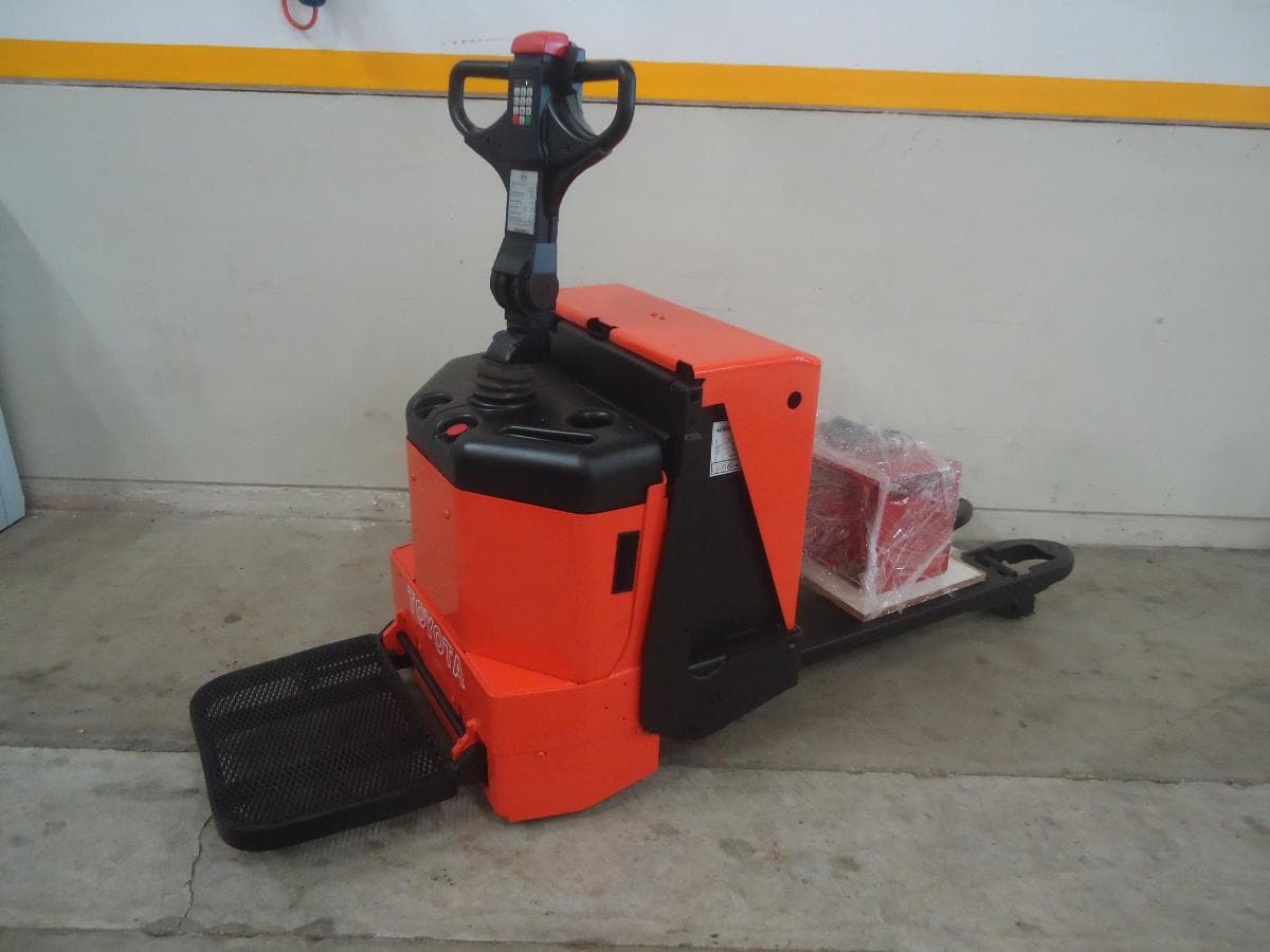 Porta Paletes Toyota LPE 200/8 — imagem 5