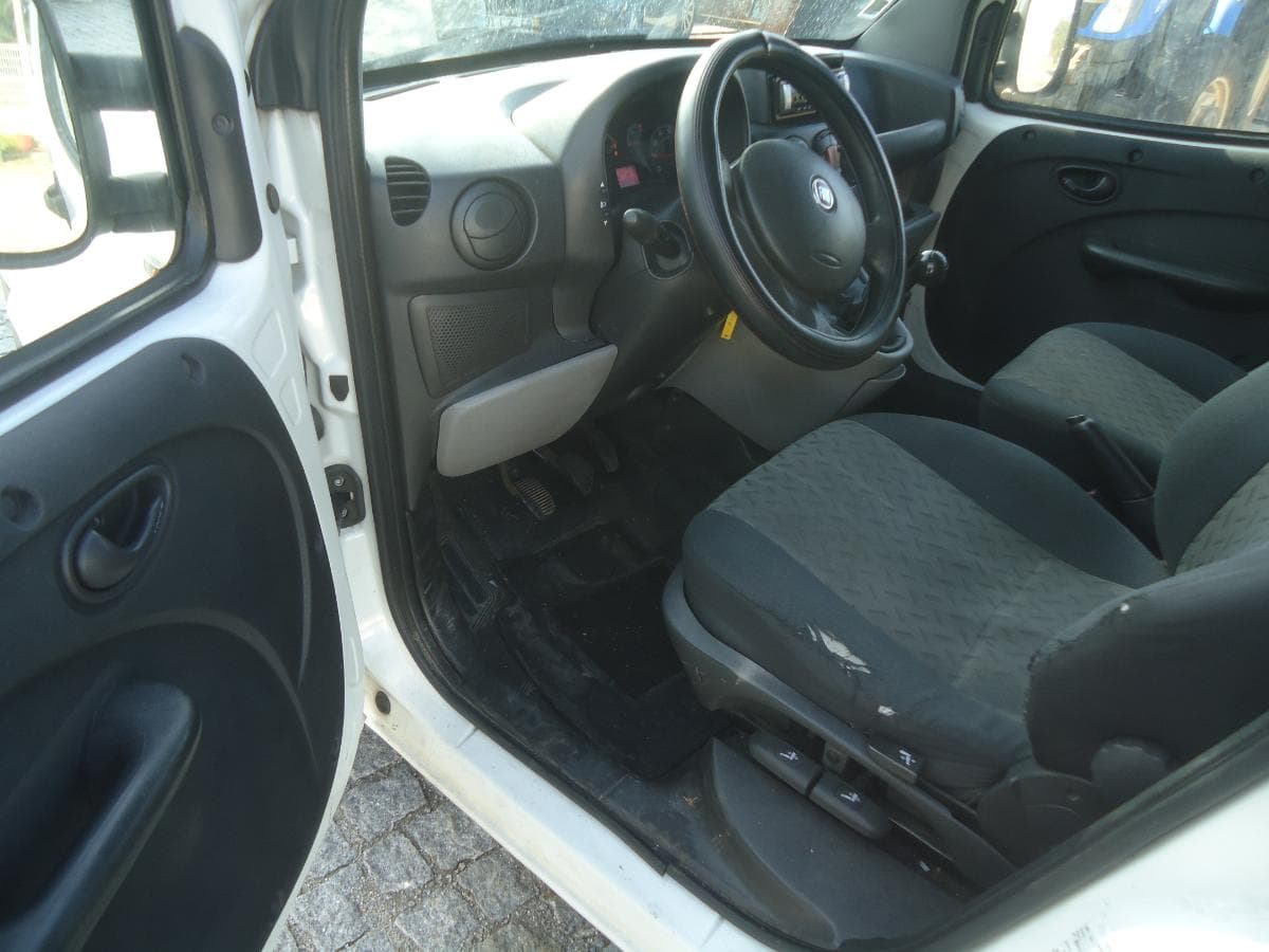 Fiat Doblo 1.9 JTD — imagem 7