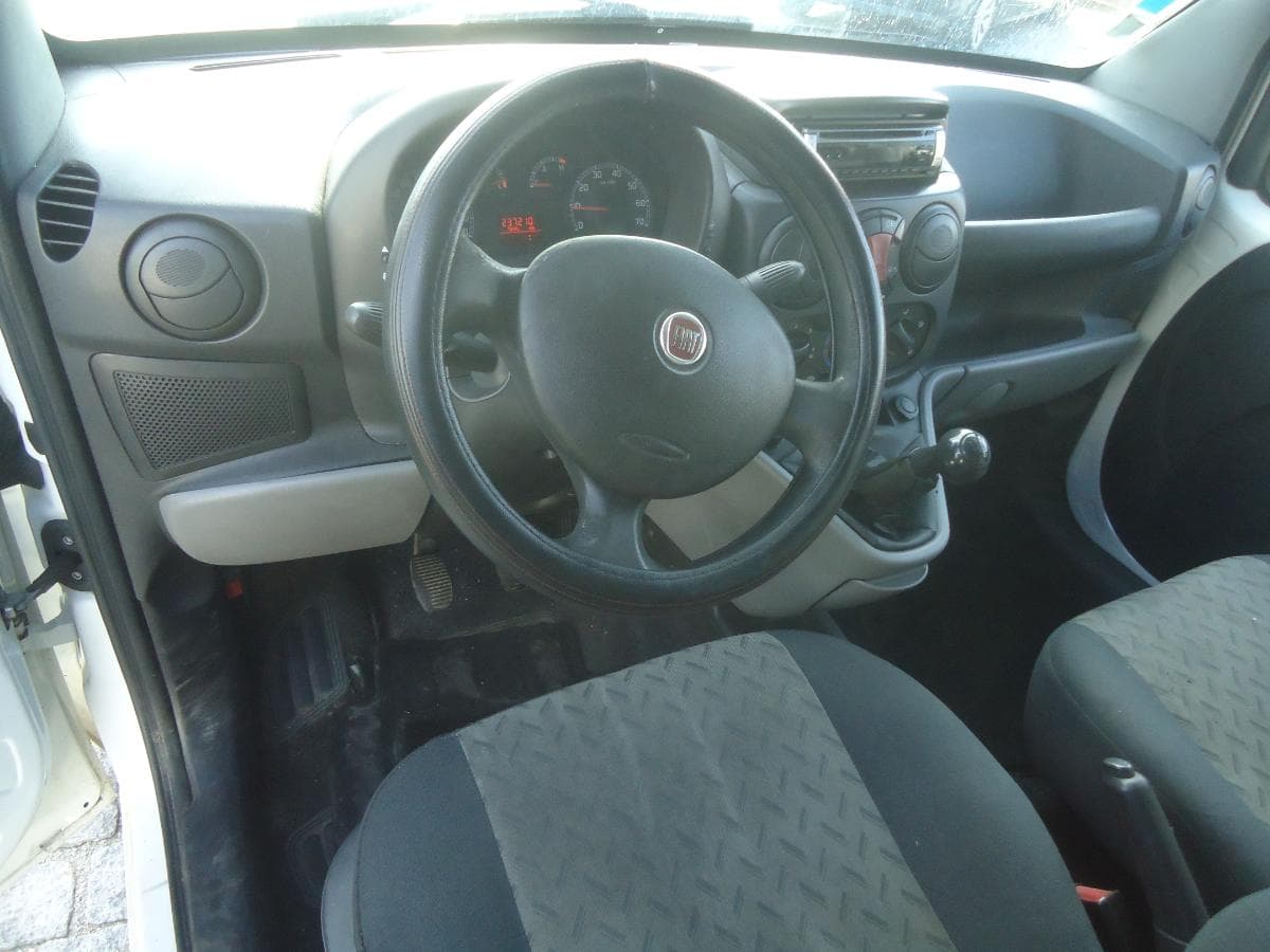 Fiat Doblo 1.9 JTD — imagem 10