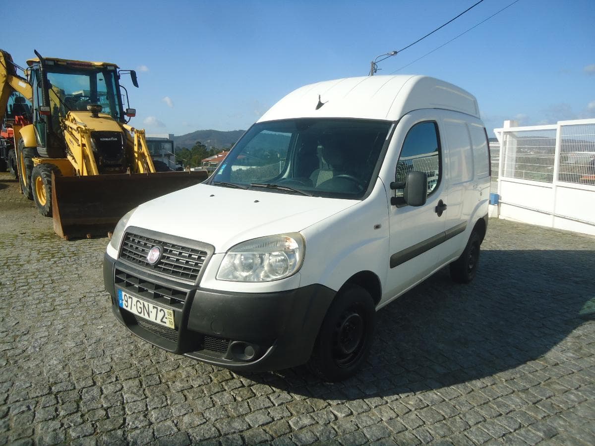 Fiat Doblo 1.9 JTD — imagem 1