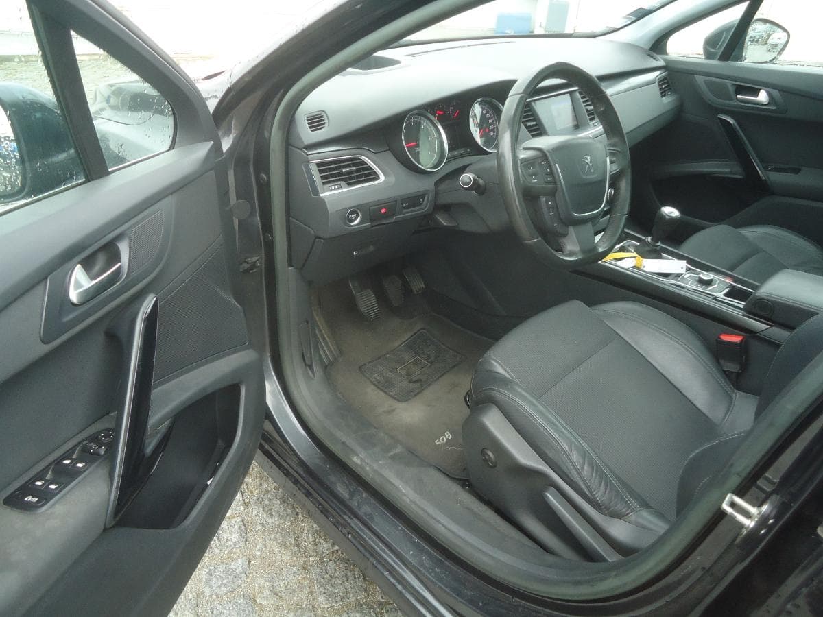 Peugeot 508 SW 2.0 HDI · Ano 2013 — imagen 7