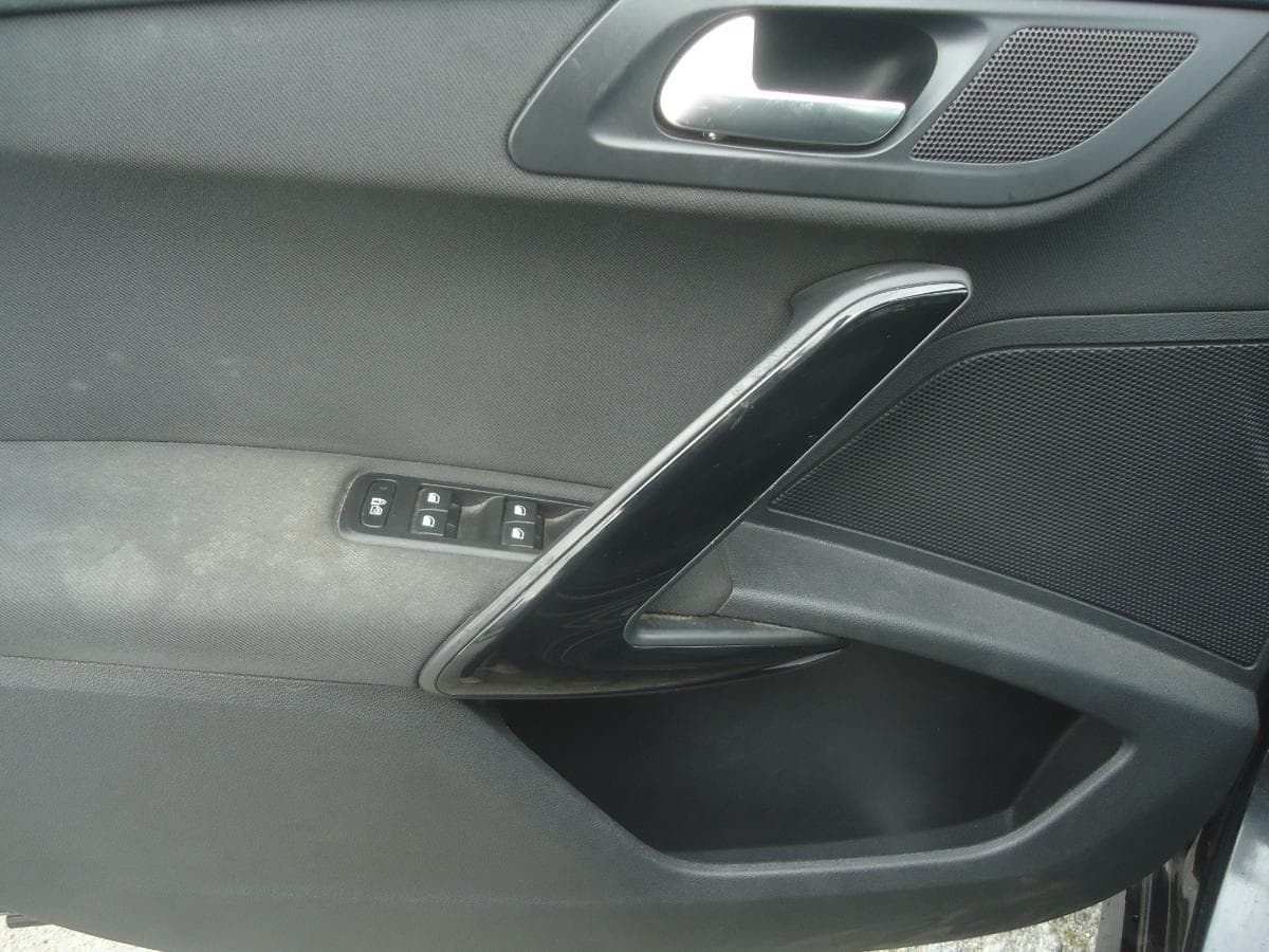 Peugeot 508 SW 2.0 HDI · Ano 2013 — imagen 9