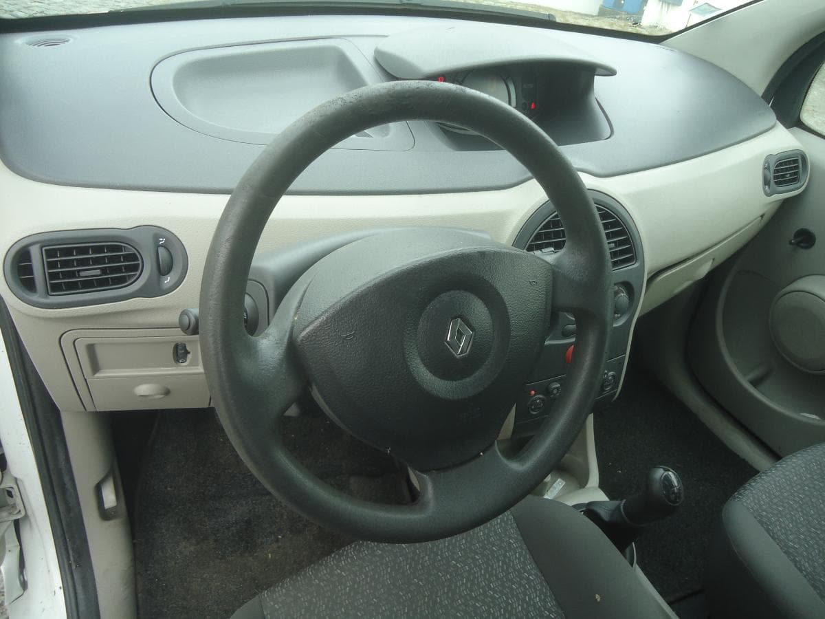 Renault Modus 1.5 DCI · Ano 2006 — image 9