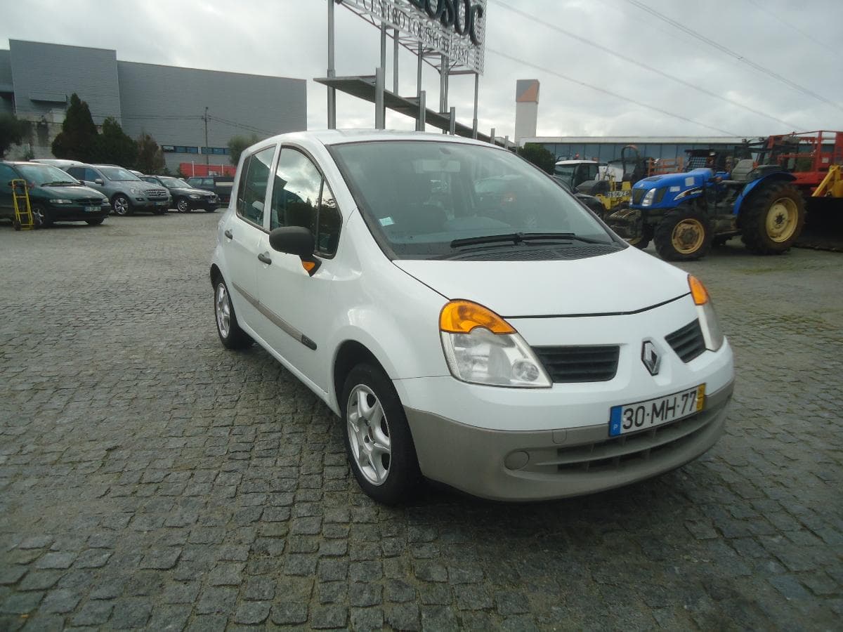 Renault Modus 1.5 DCI · Ano 2006